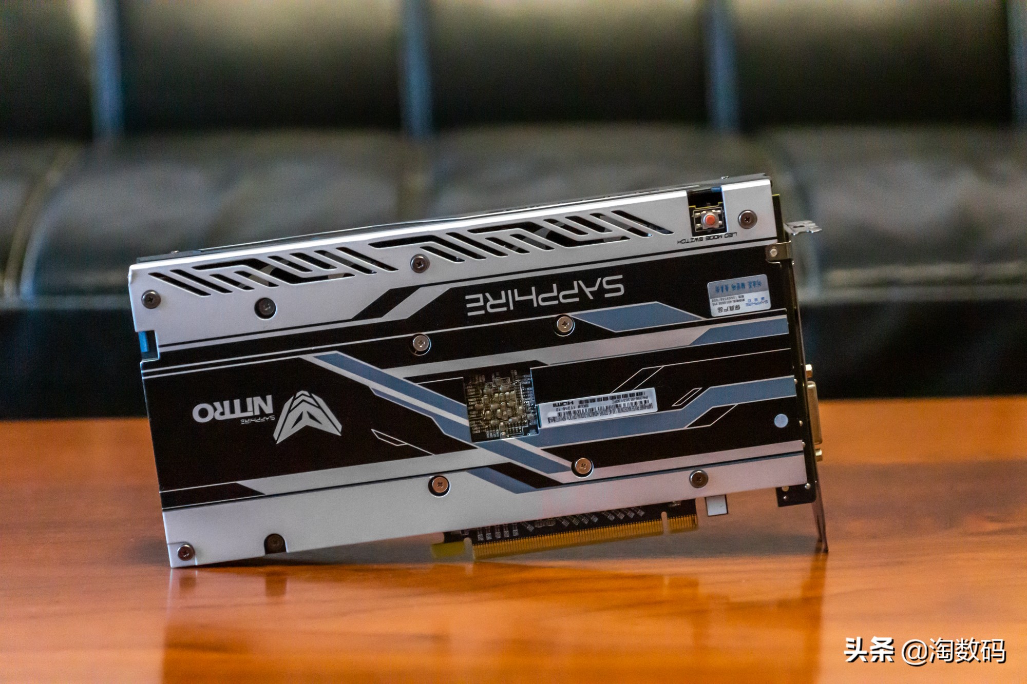 rx580蓝宝石8g超白金吃鸡测试,rx580满血版相当于哪个显卡