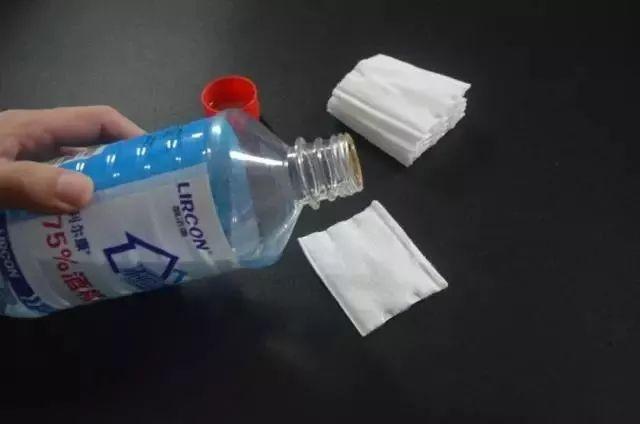 家里墙发霉，别听补漏“忽悠”花冤枉钱，教你一个新方法轻松除霉