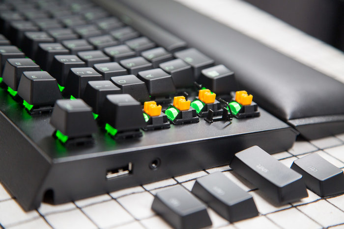 雷蛇黑寡妇精英键盘测评,黑寡妇雷蛇键盘标准版测评