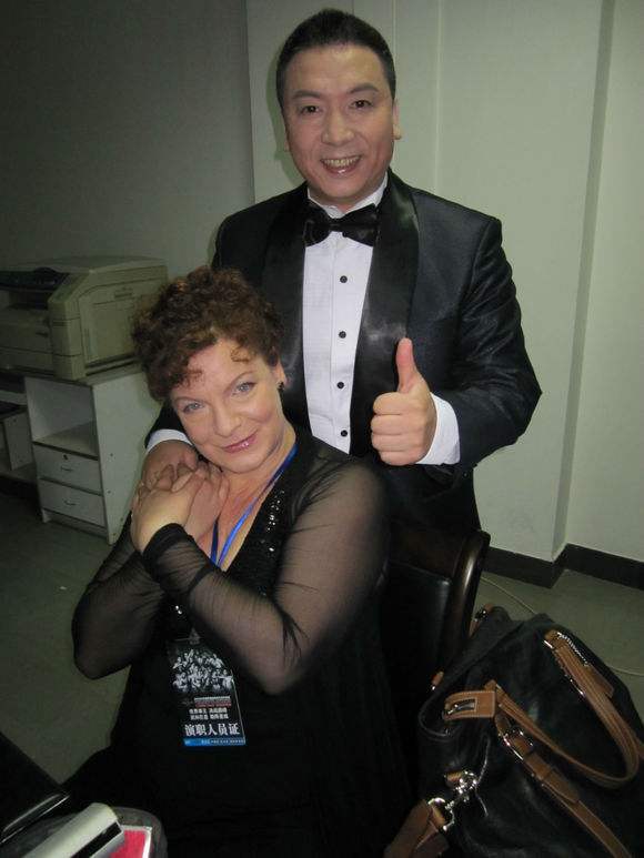 散打主席：范志毅杨鸣很文明幽默，相关部门下令停播让人失望