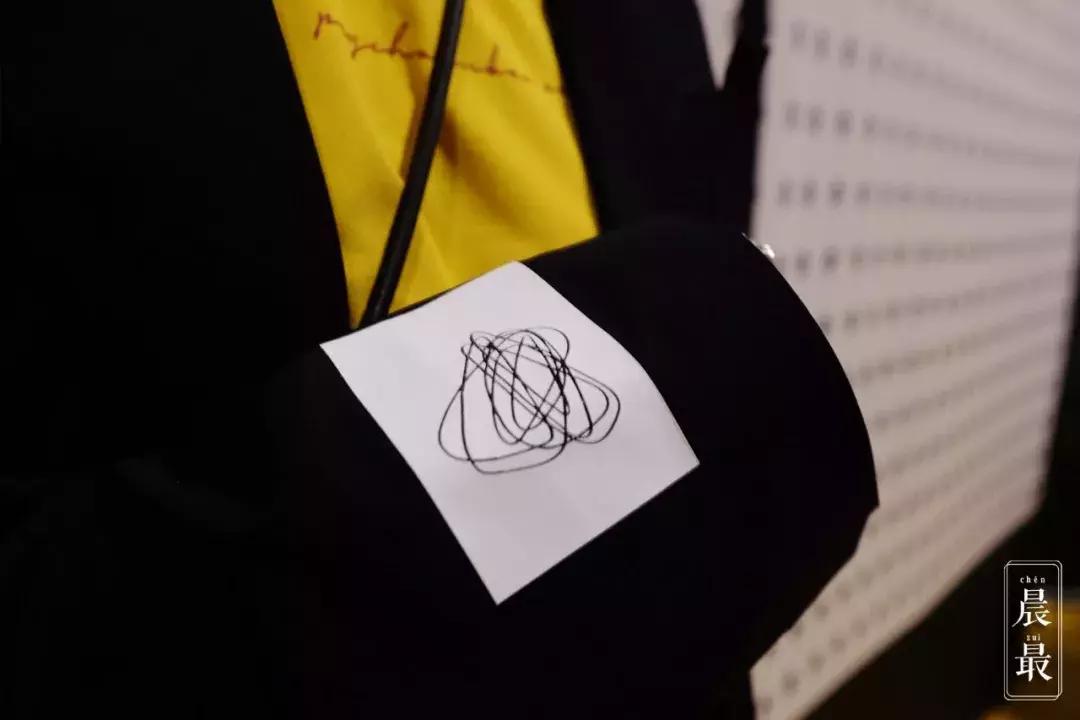 MODE种草丨我们找了12位设计师,来给3位小姐姐上了一堂时尚穿搭课