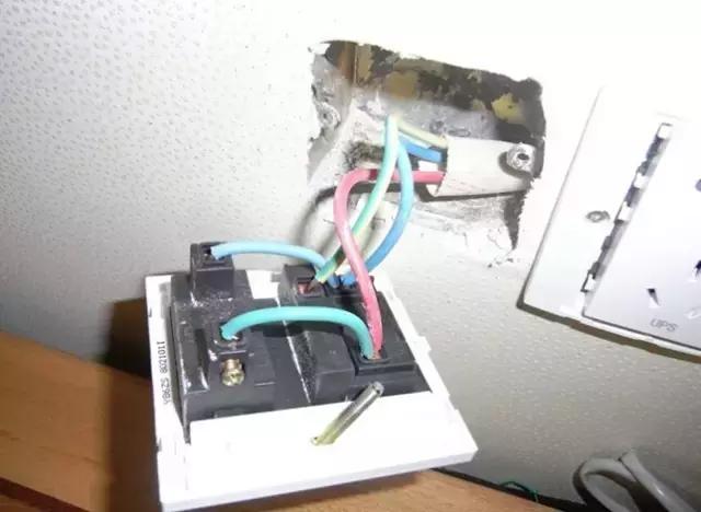 老电工教你看懂电路技巧,老电工教你电工知识380伏带电作业