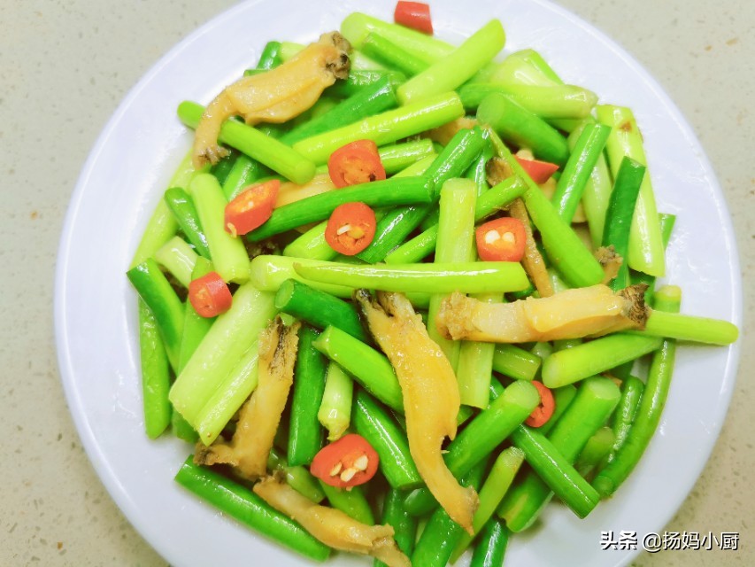 蒜苔怎么炒才又好看又好吃,蒜苔炒鲜鲍