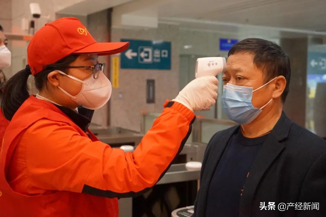 李力：用“逆行”的光亮为群众“保驾护航”