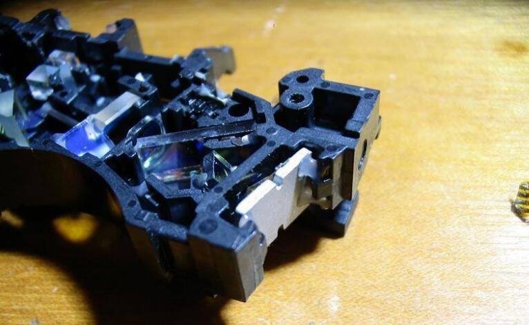 刻录机悬浮激光头,刻录机激光头原理