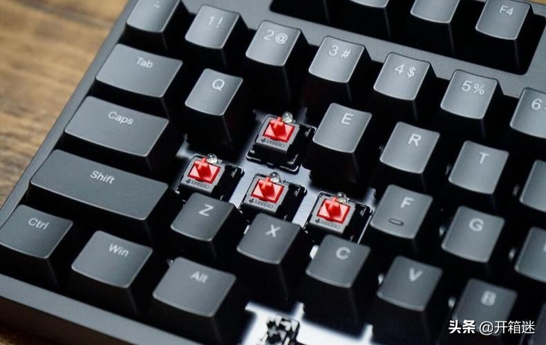 游戏键盘选青轴茶轴黑轴,樱桃键盘青轴红轴黑轴选哪个合适