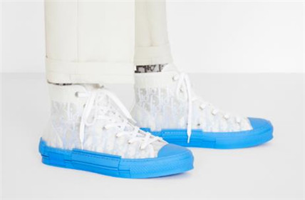 好看穿起来最舒服运动鞋,秋冬休闲运动鞋推荐高级感