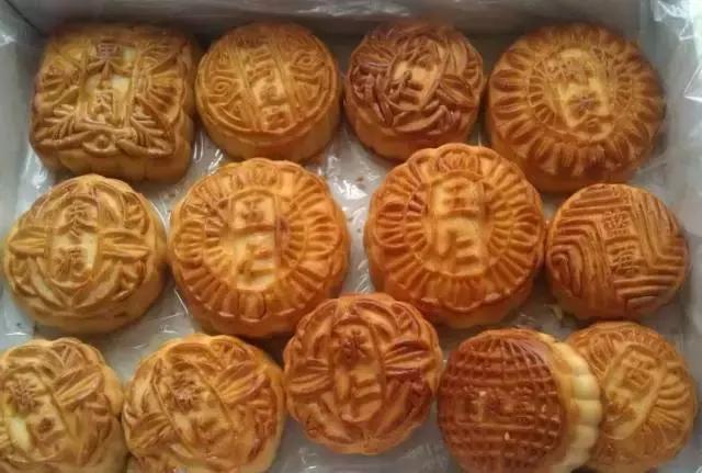 天津特色小吃被称为津门三绝 (天津风味小吃中的三绝之一)