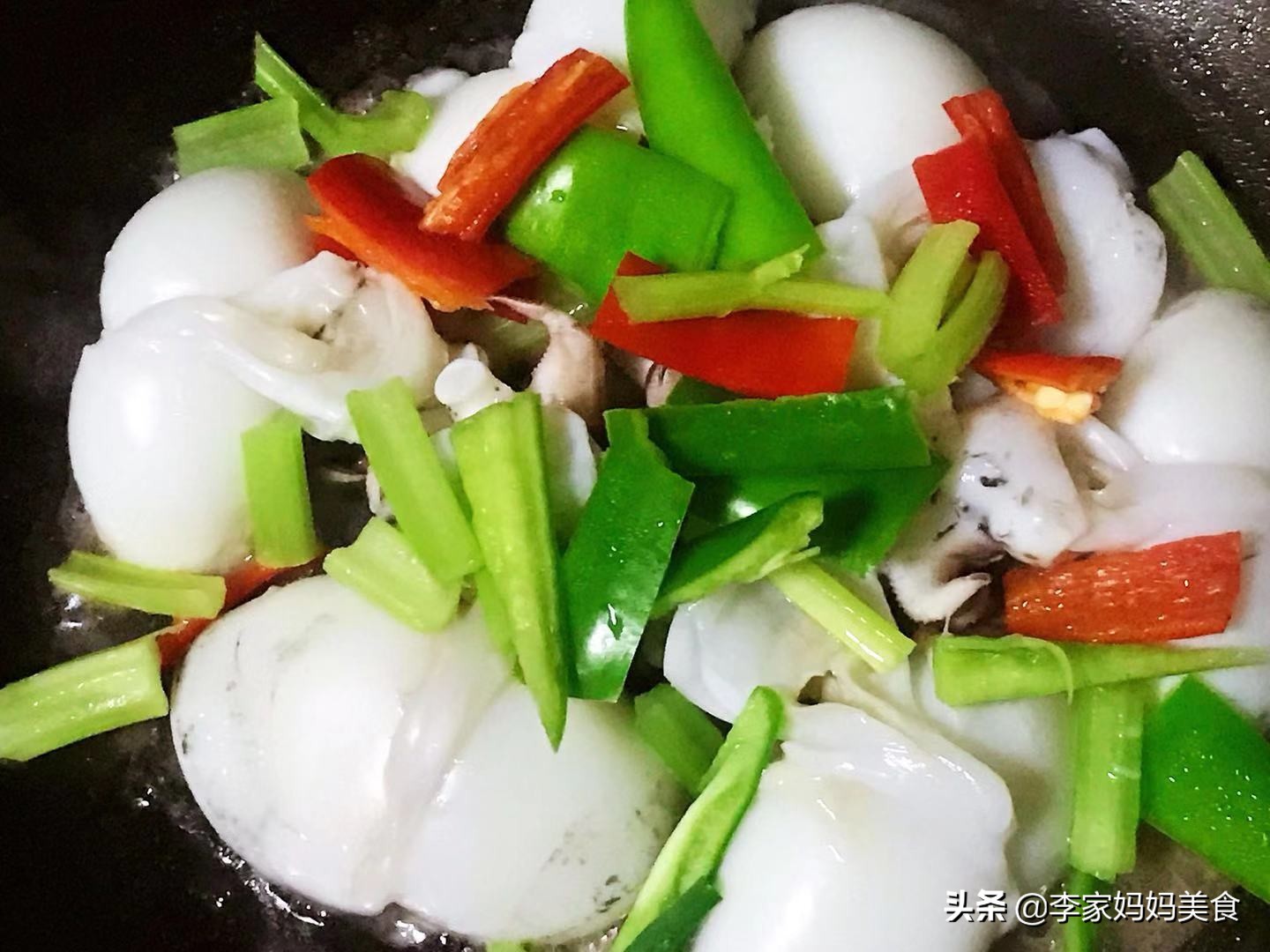 鲜墨鱼的最简单做法视频,新鲜小墨鱼最简单的做法