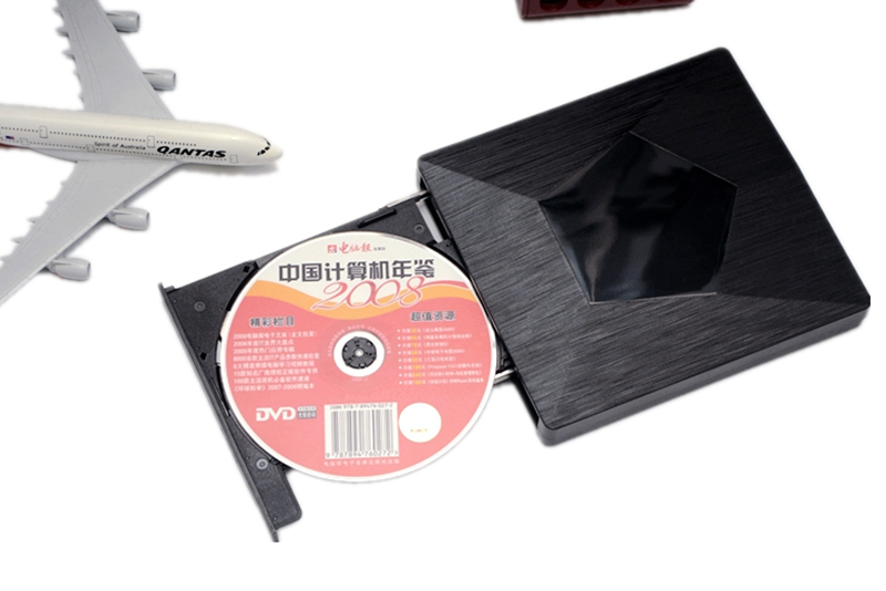 哪个dvd外置光驱好用,外置dvd光驱与自吸光驱