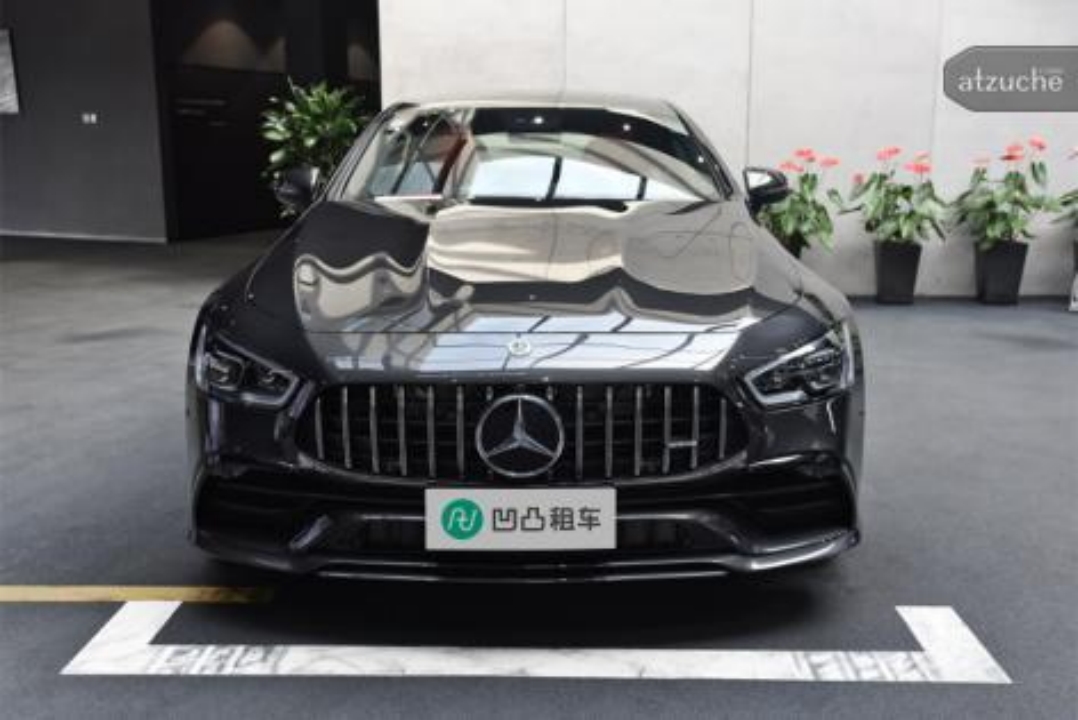 车送4s店维修4s店又给撞了,汽车4s送修反被撞废