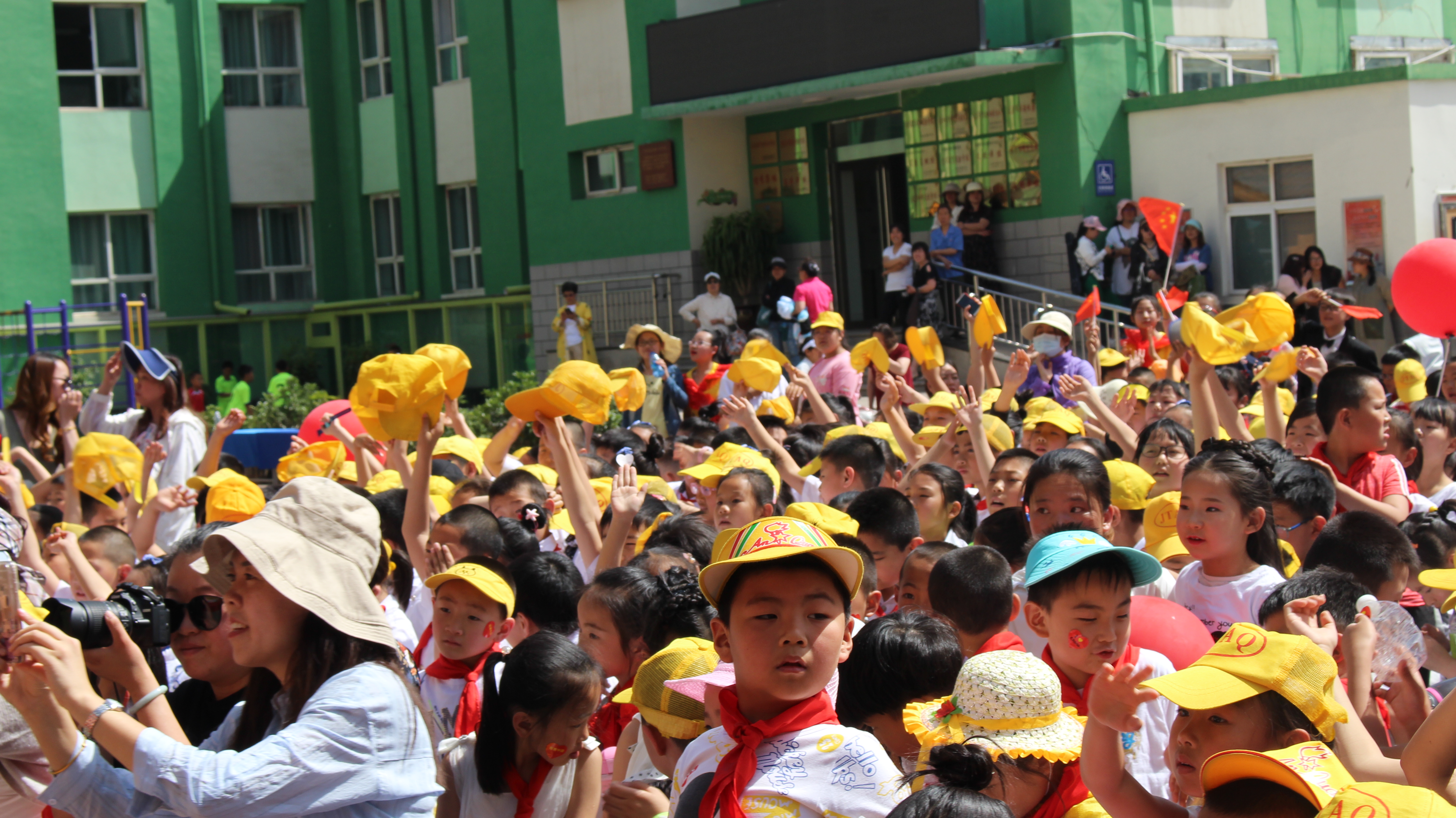 书香浸润童年阅读点亮人生幼儿园,太原解放路小学庆六一活动