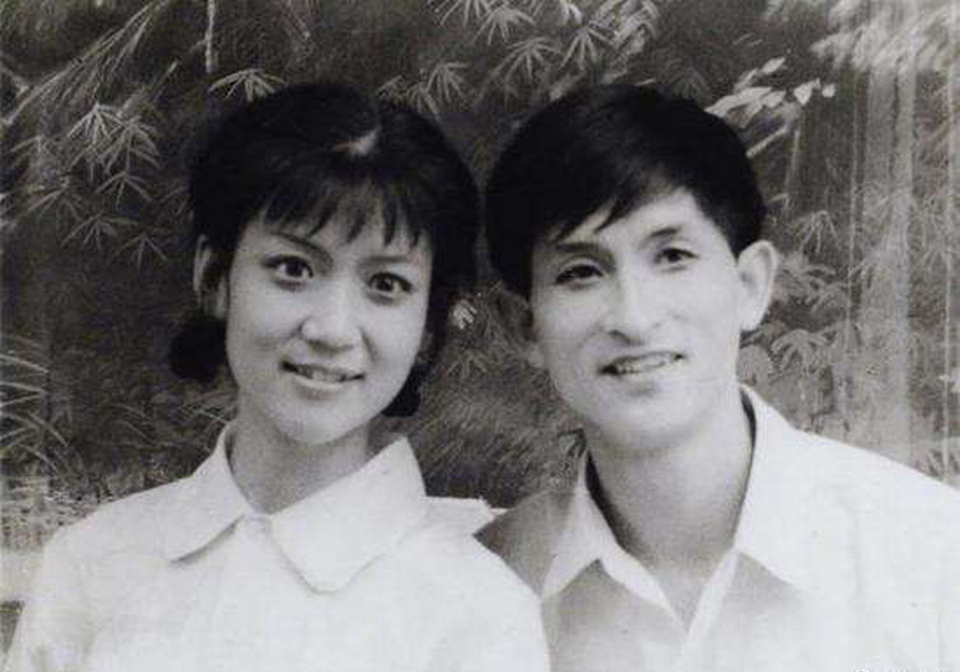 谢娜家庭背后的心酸,父母眼里的黄晓明