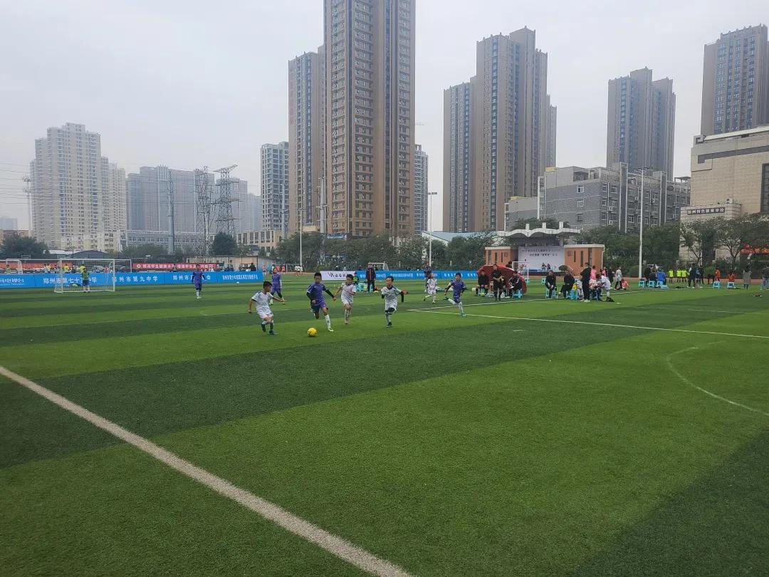 祝贺孩子们校园足球赛勇夺冠军,学校足球联赛冠军喜报