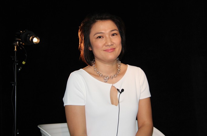 从纺织厂女工到局长的奋斗史,从工厂打工到崛起女总裁