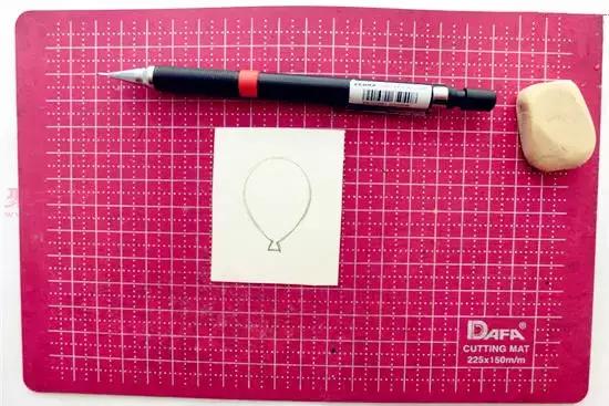 幼儿园气球手工贴画,气球创意手工