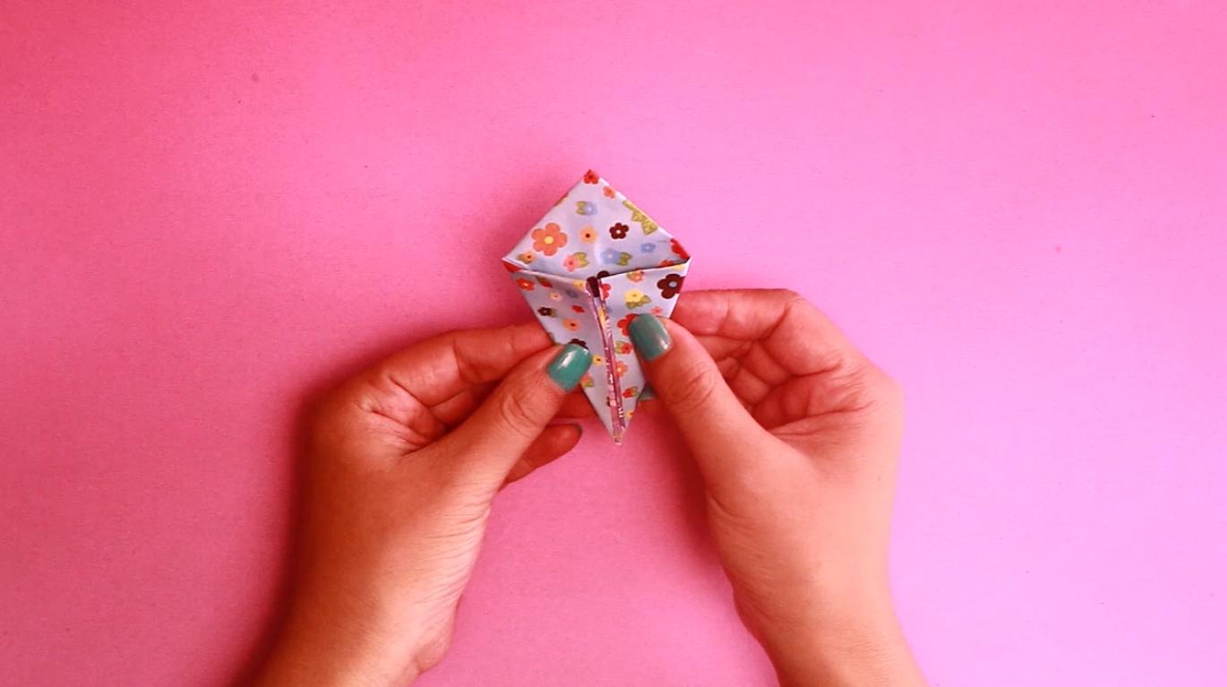 不用剪刀不用胶折纸做自行车,不用胶带不用胶水就能做出高跟鞋