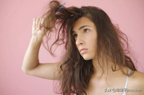 怎样使毛躁的头发变顺直,怎么才能让头发变直又顺