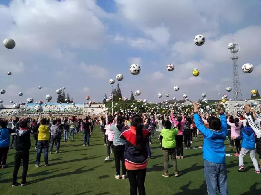 厉害了当代小学生,厉害了女足