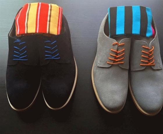 花里胡哨袜子配黑皮鞋男,西装小白鞋配袜子