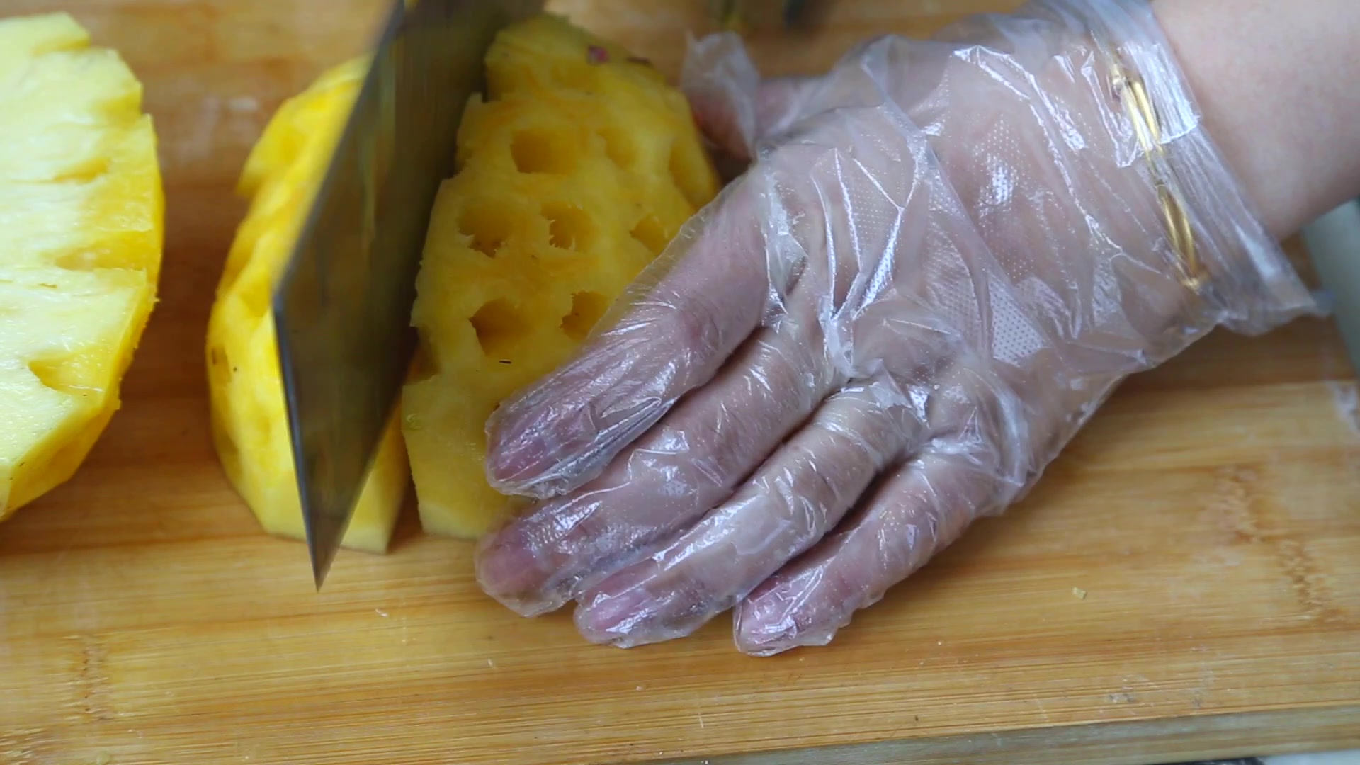 懒人快速削菠萝,如何快速削菠萝不浪费