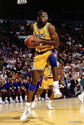 今年湖人最强阵容,湖人最强阵容2019