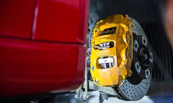 10万和30万的养车费用差多少,20万的车一年要花费多少钱养车