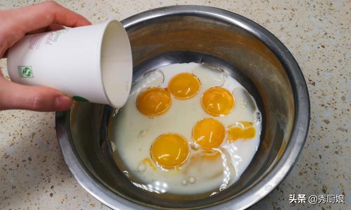 不用烤箱和电饭煲做蛋糕简单教程,如何做蛋糕不用电饭煲也不用烤箱