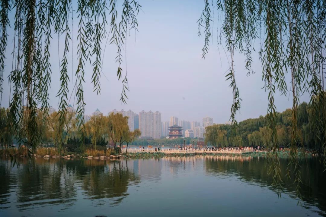 十一去西安玩住哪里,西安旅游住宿自由行推荐攻略