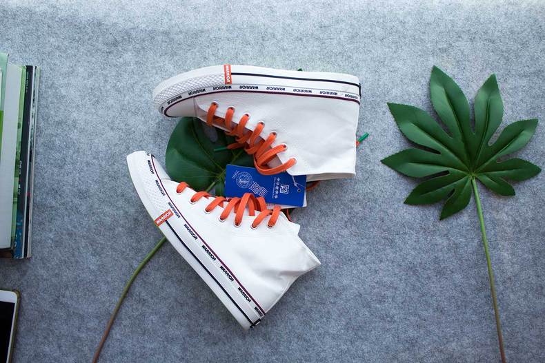 回力联名葫芦娃低帮,回力黑高帮帆布鞋是谁同款