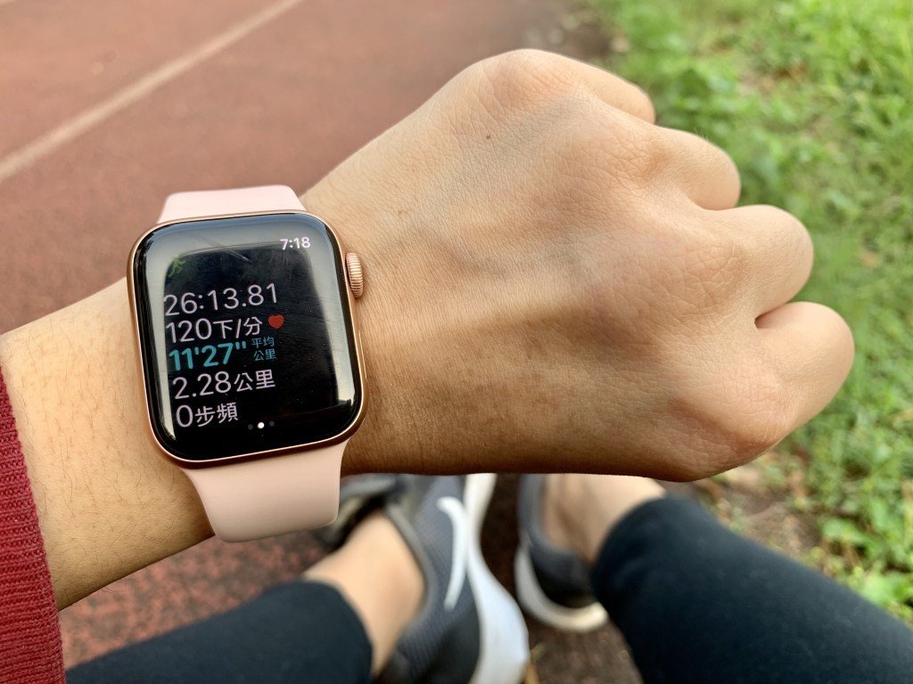 applewatchseries4有什么功能,applewatchseries4黑色功能