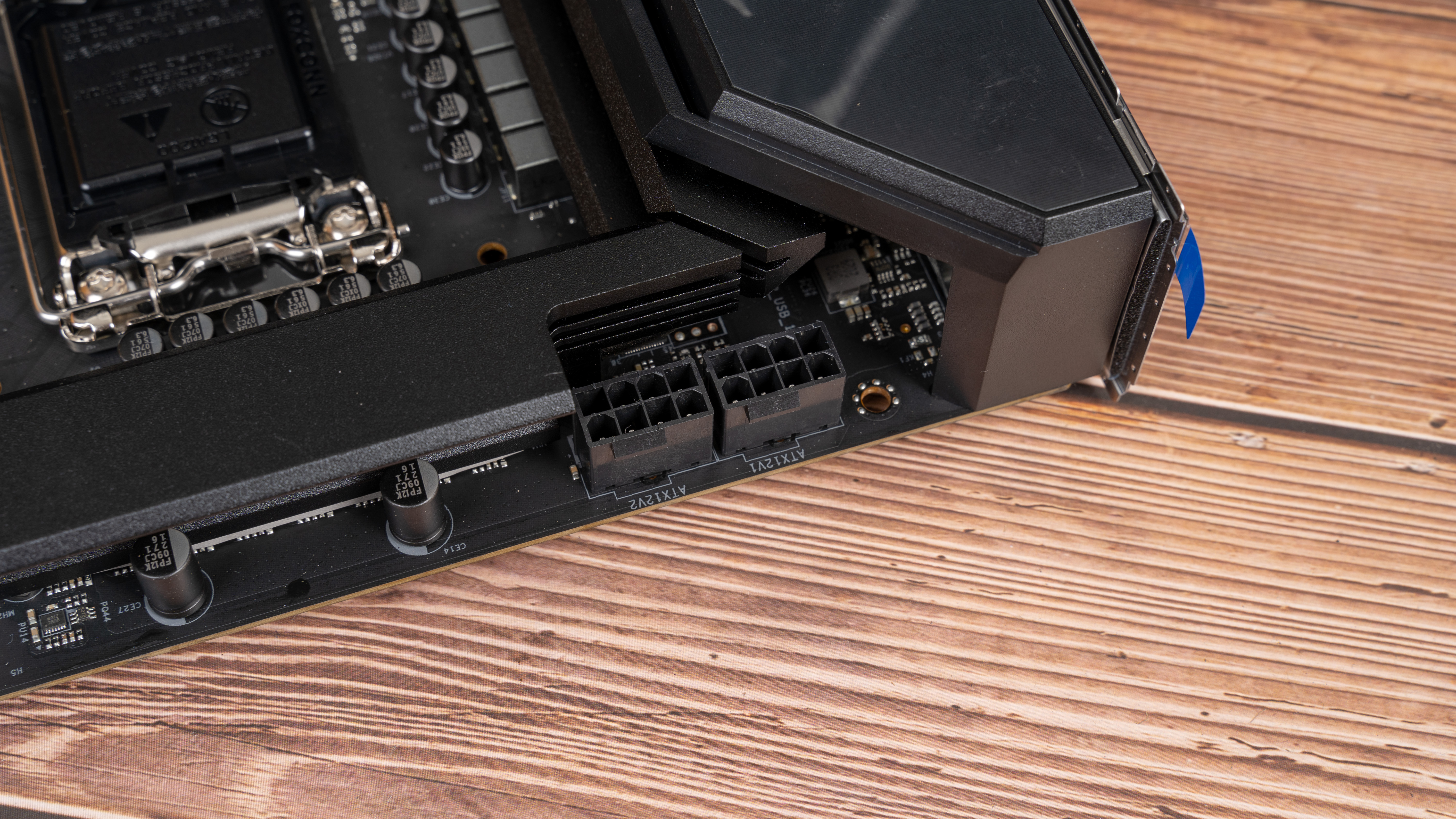 显卡这么贵为什么不买游戏主机,显卡这么贵买台式还是笔记本好