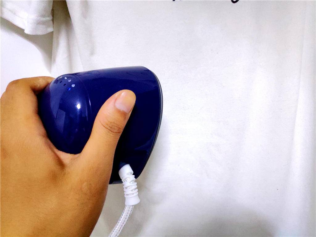 飞乐思纳米蒸汽小熨斗体验视频,纳米蒸汽小熨斗测评