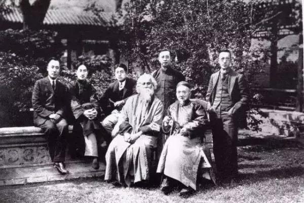 辜鸿铭：嘲讽慈禧，骂大总统，讽刺胡适，精9种语，获13个博士证