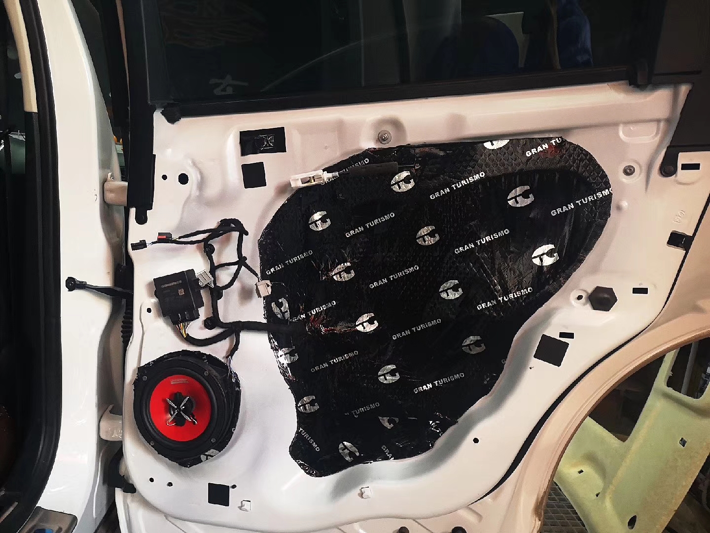 不改装汽车音响提升6-8倍音质,福特锐界改装音响