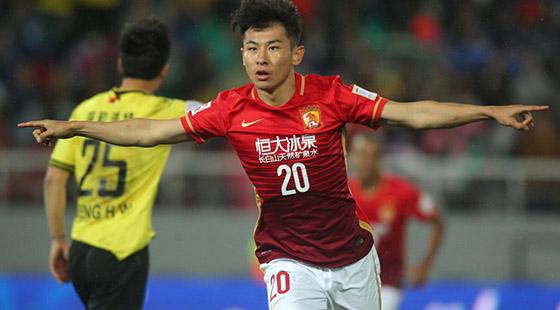 再度手术，终极考验，于汉超的足球往事——斗士，不向命运低头