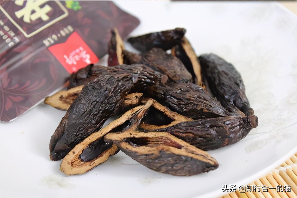 每年狂卖百亿，上瘾者沉迷不已，槟榔一级致癌，请转告身边人