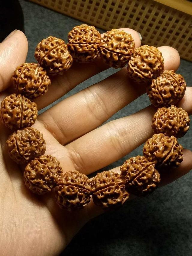 怎么能快速把金刚菩提刷干净,怎么才能把金刚菩提刷干净