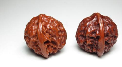 文玩核桃盘玩流程及注意事项,文玩核桃刚到手必须刷亮才能盘吗