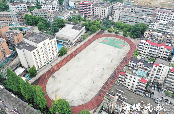 十三中新学校位置,十三中搬迁到哪里