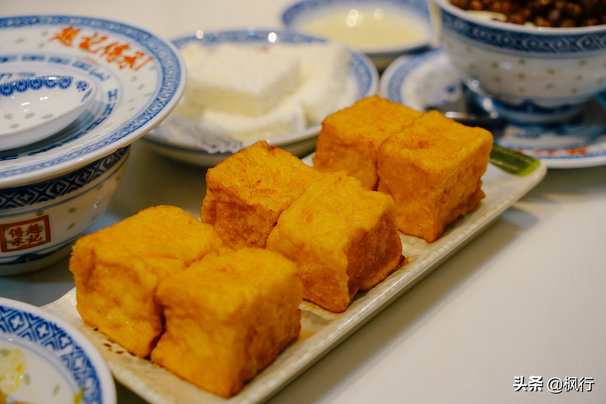 广东暖胃小甜品嫩滑爽口姜汁撞奶,姜撞奶美食推荐卡