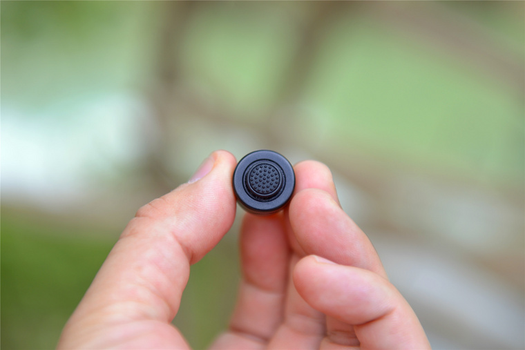 olight傲雷baldrs小型强光战术手电,我就是与众不同女声完整版