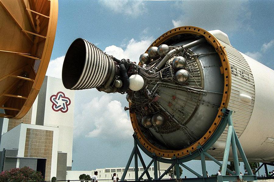 在大气层里“打水漂”，原来这才是登月后安全返回的最重要一步