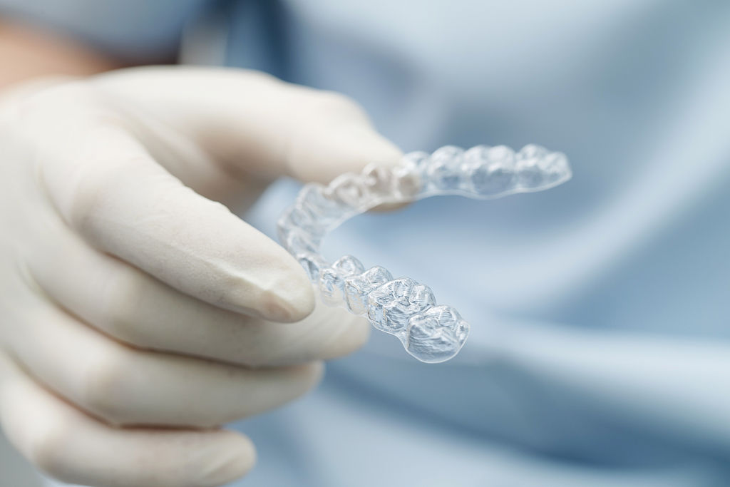 牙齿矫正价格降低一半,牙齿矫正价格在下降么