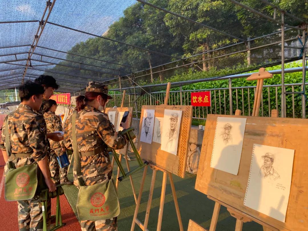 开学的第一个月眼里就失去了光,开学一个月内心感受