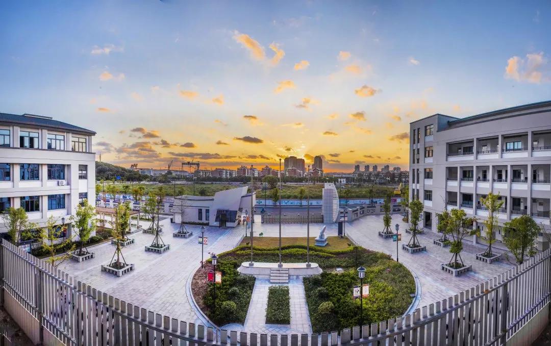 舟山中学迁入新城媒体报道,舟山实验学校
