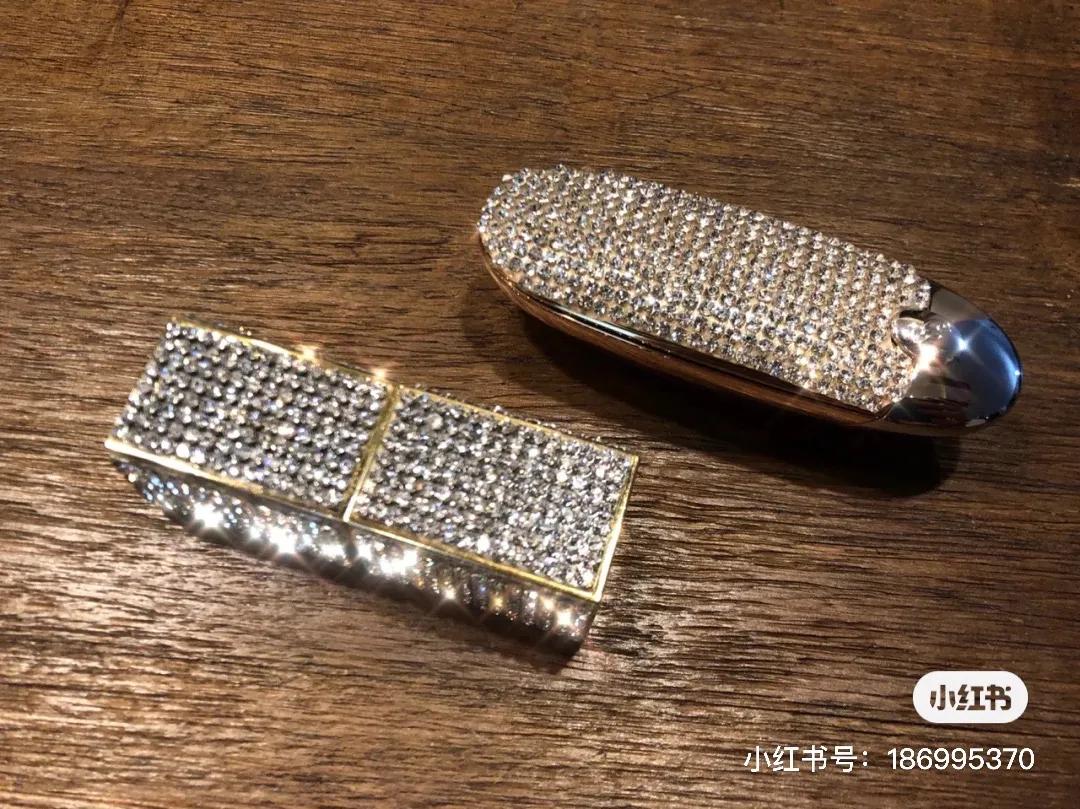 高级透亮的水钻又绚丽又美观,洋气珍珠水钻