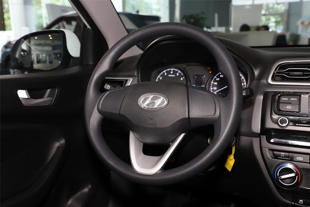 最新现代瑞纳怎么样,现代瑞纳2016款1.4l自动智能型gls