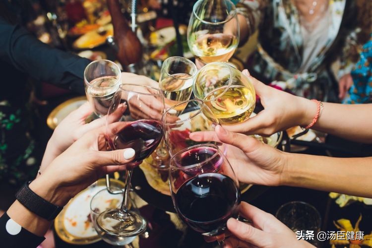 吃药后喝酒的副作用多久会出现,吃完药喝酒会有副作用吗