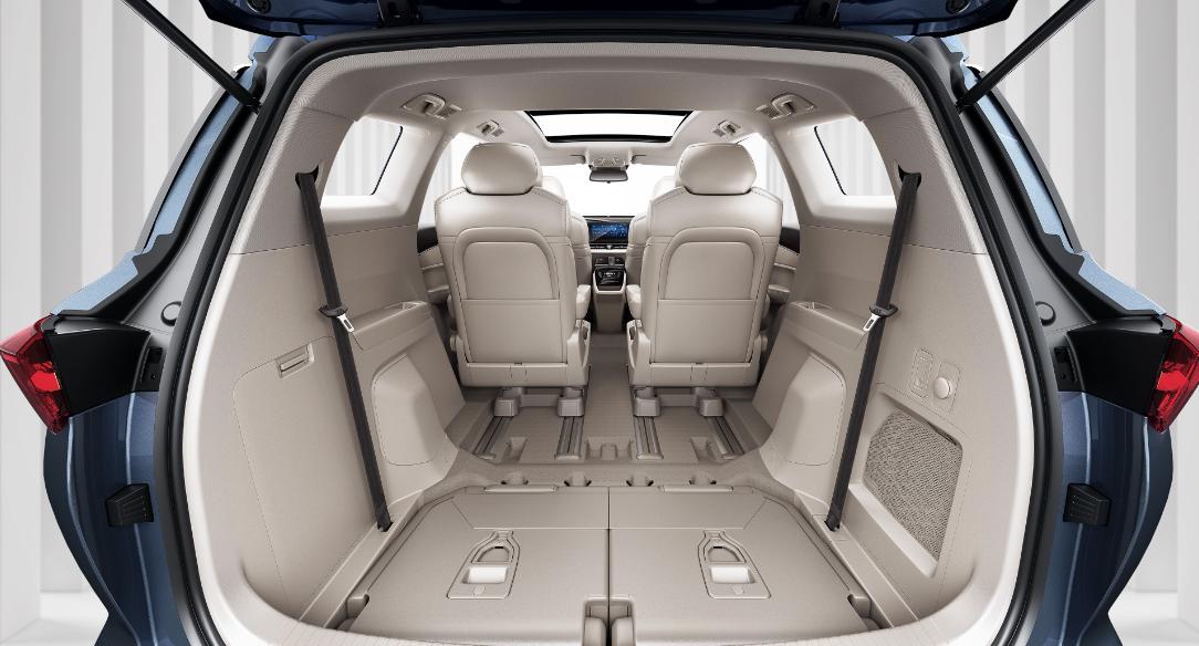 五菱魔术师全景,五菱汽车哪一款是魔术座椅